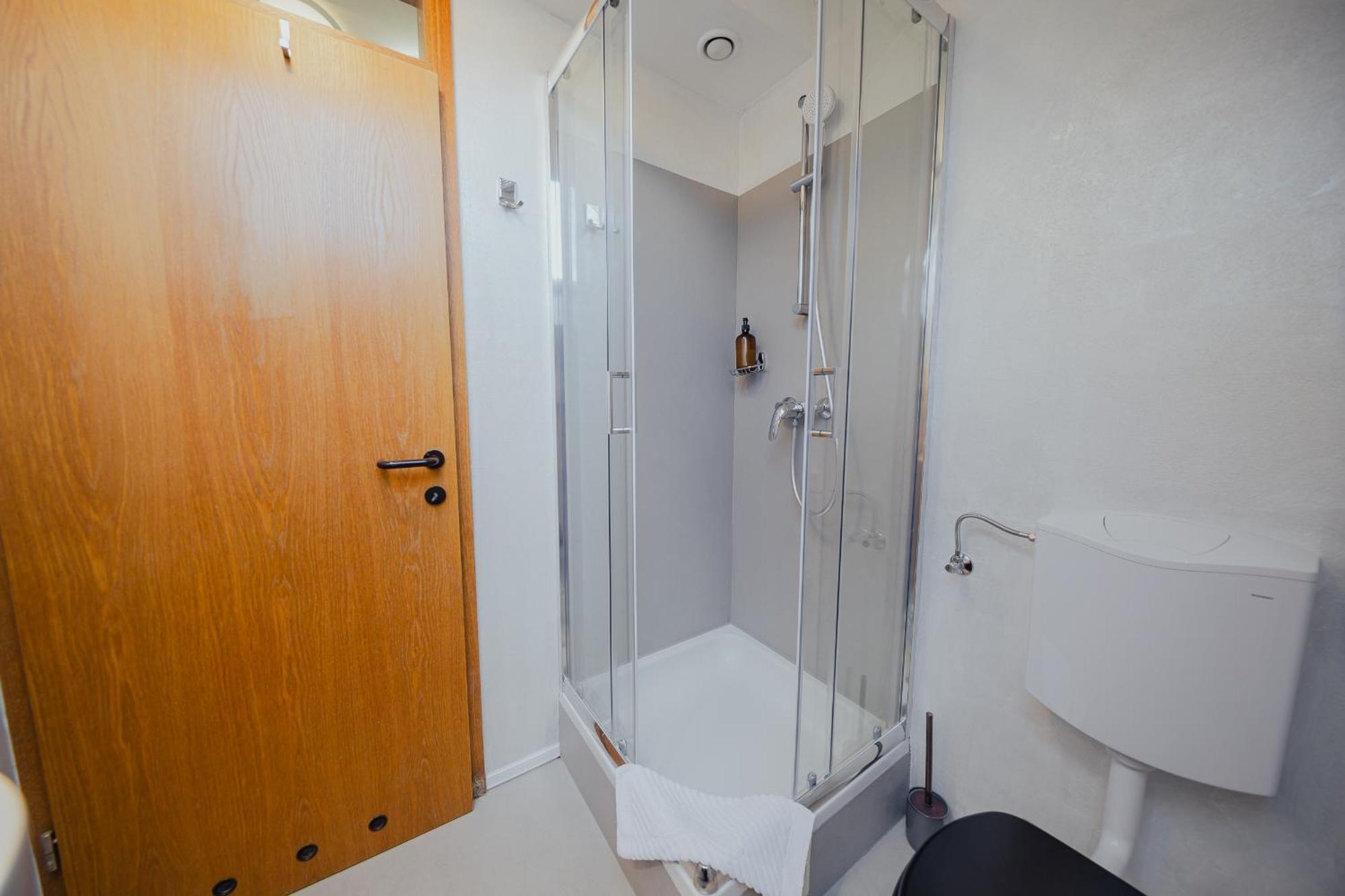 Hotel Maj Inn Моравске-Топлице Екстериор снимка