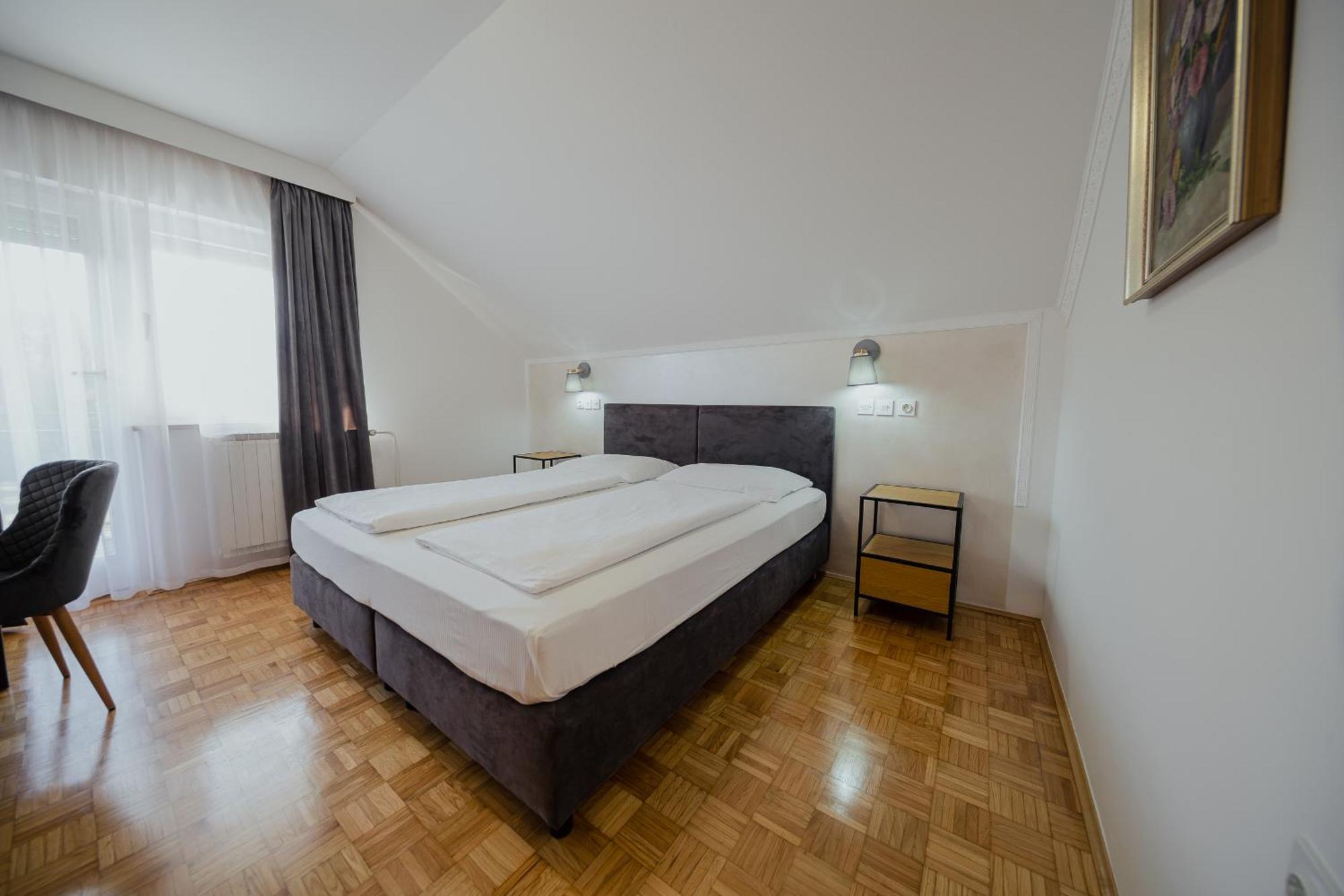 Hotel Maj Inn Моравске-Топлице Екстериор снимка