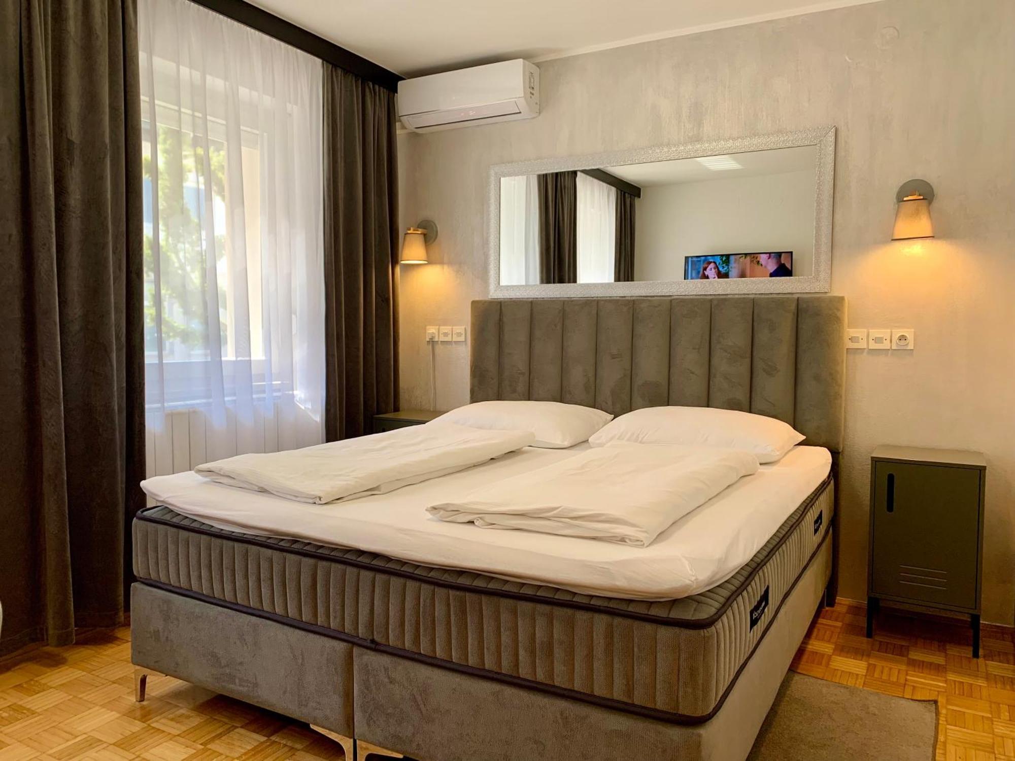 Hotel Maj Inn Моравске-Топлице Екстериор снимка