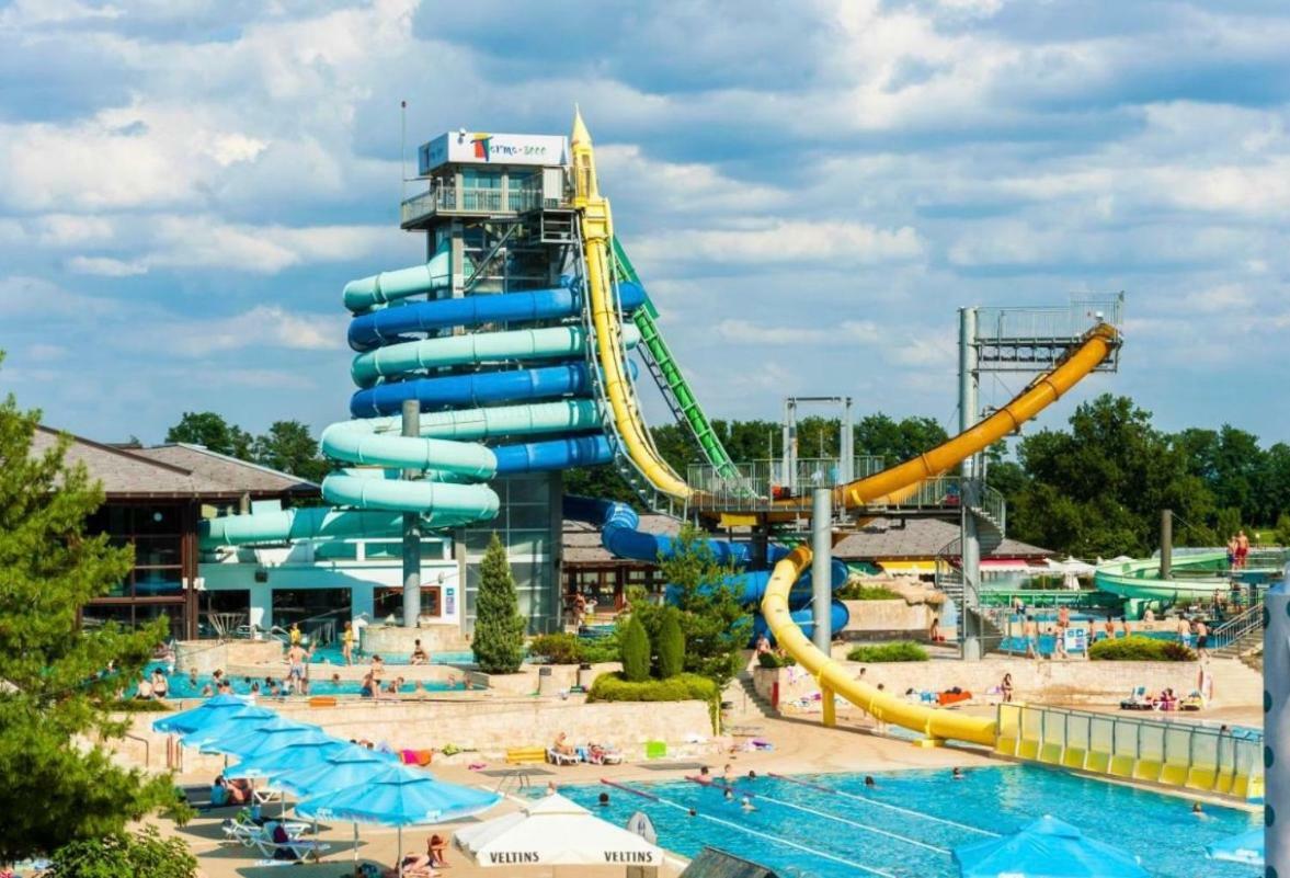 Hotel Maj Inn Моравске-Топлице Екстериор снимка